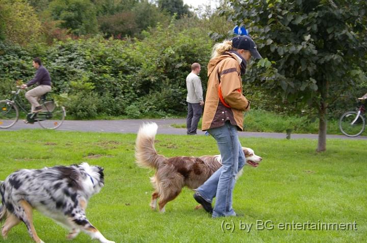 IMGP2289.JPG - Jessi nach einer Frisbee-Übung